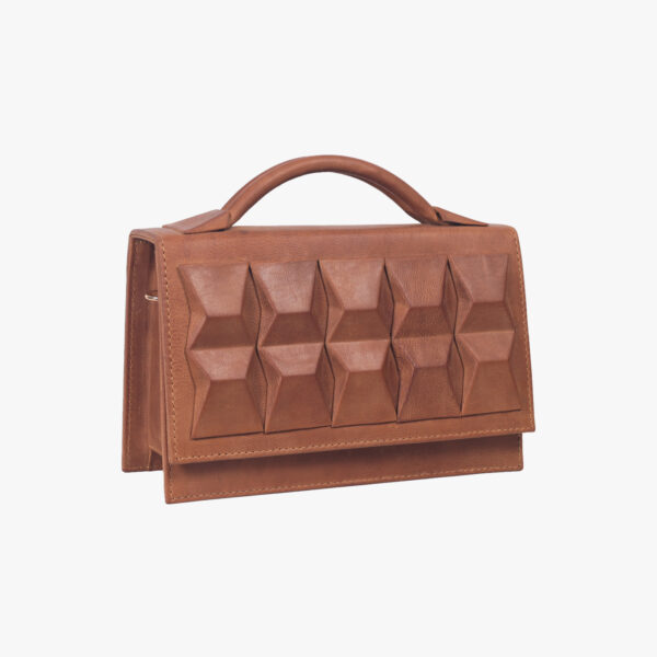 Genuine leather handbags for sale online in Dubai - chocolate brown leather handbag is crafted with care, precision and with the woman of dubai with high fashion sense in mind.