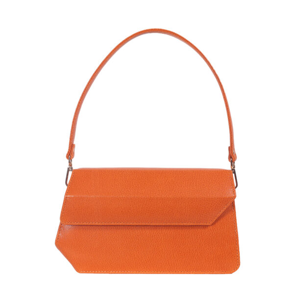 leather handbags dubai - made from original goatskin leather - handcrafted to get you the designer look