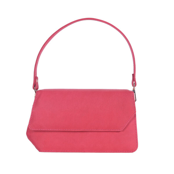 leather handbags dubai - sets you a class ahead and apart for any occasion or parties