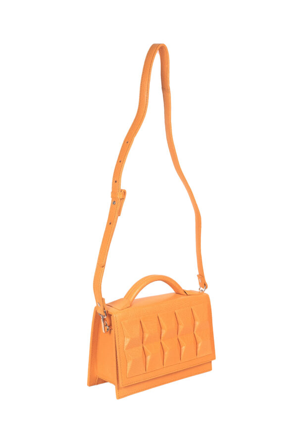 italian leather bags online - wear watches and carry yourself with confidence with pure leather on you