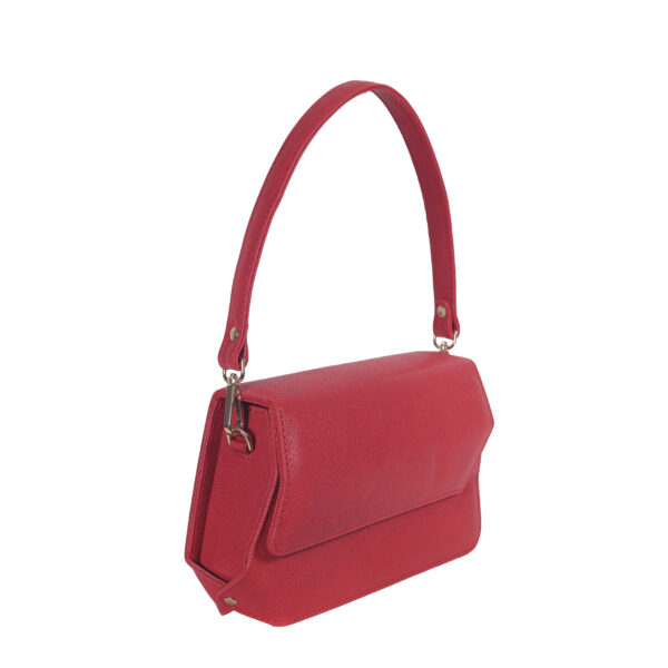 genuine leather bags in dubai - find this rare collectible, handmade to make you look modern, and fashion-forward